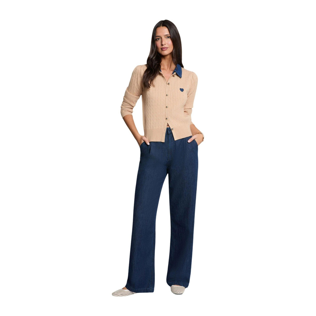 Maglione donna con colletto a revers Morgan De Toi 262-MROSALA. Maglia sottile aderente a maniche lunghe in poliestere e viscosa con bottoni frontali.