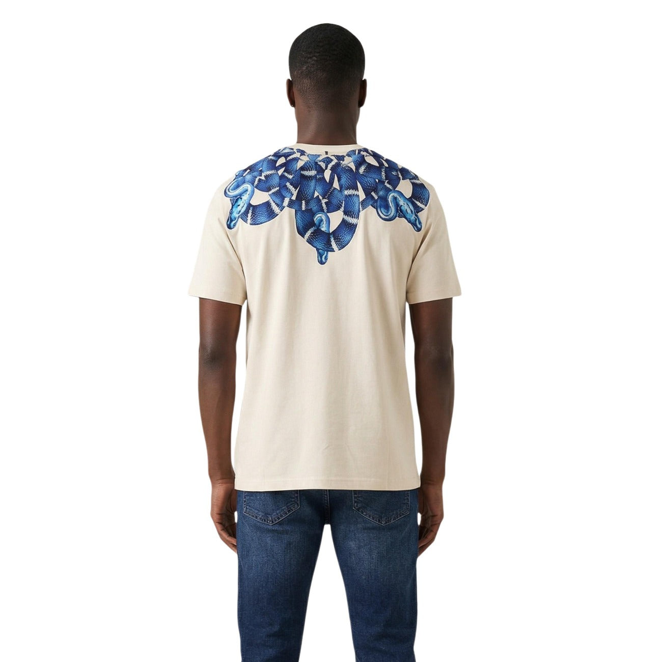 T-shirt County of Milan Snakes; 100% Cotone. Grafica serpenti intrecciati su spalle/collo, vestibilità regular. Maglia uomo streetwear, iconica e traspirante per la PE26. Vista posteriore 