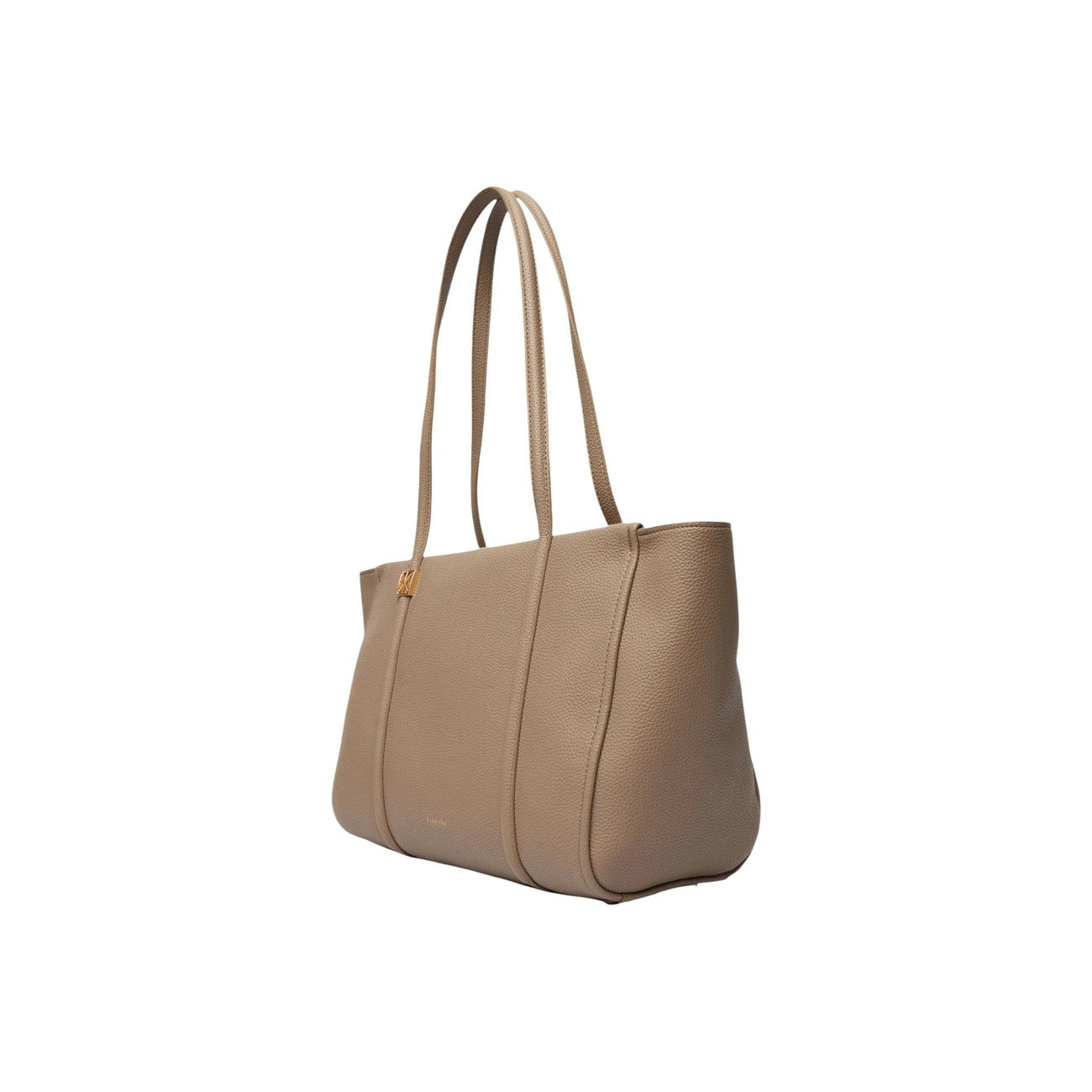 Borsa Tote CK martellata; chiusura con zip, tasca interna, doppi manici. 100% poliuretano, dimensioni 48x25x15 cm, emblem logo frontale Colore beige vista laterale frontale 
